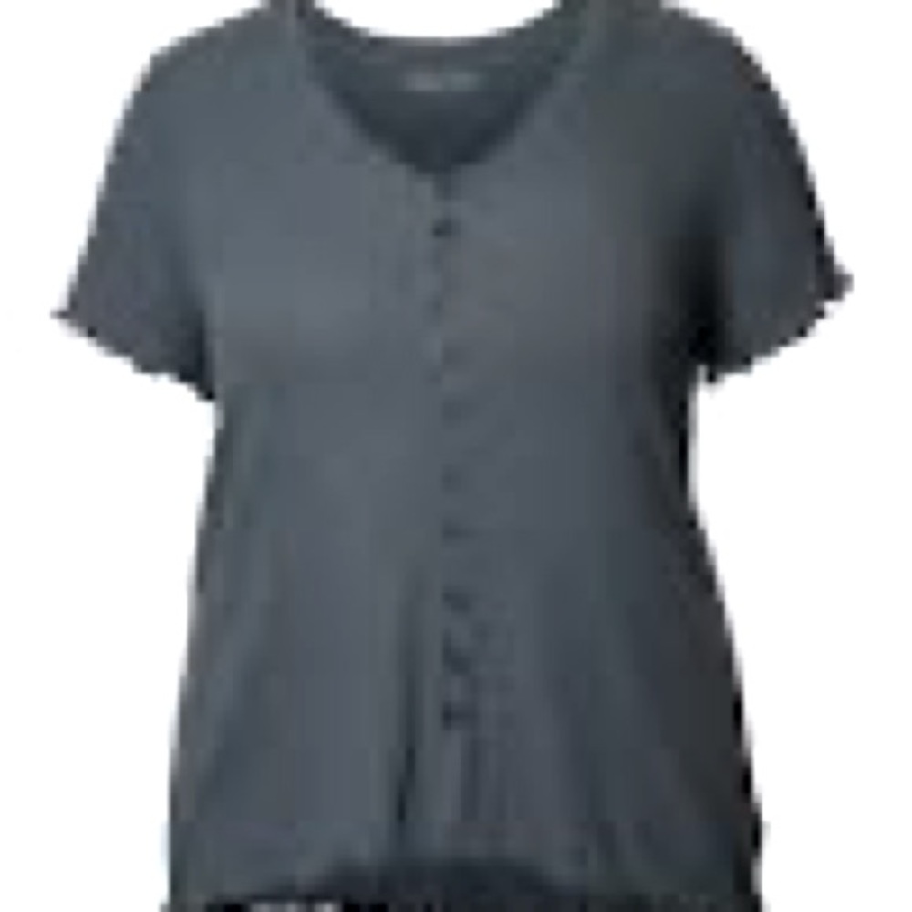 Maurice’s short sleeved button down top